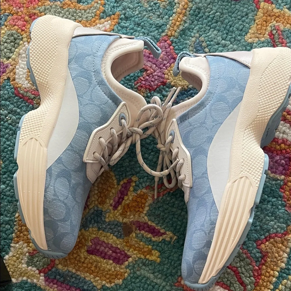 Coach Monogram Low-Top slip on Sneakers in blue and Tan NIB
